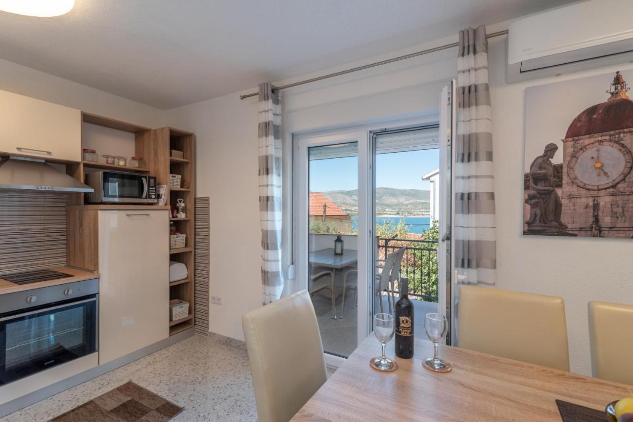 Apartment Gagula With Jacuzzi Trogir Eksteriør bilde