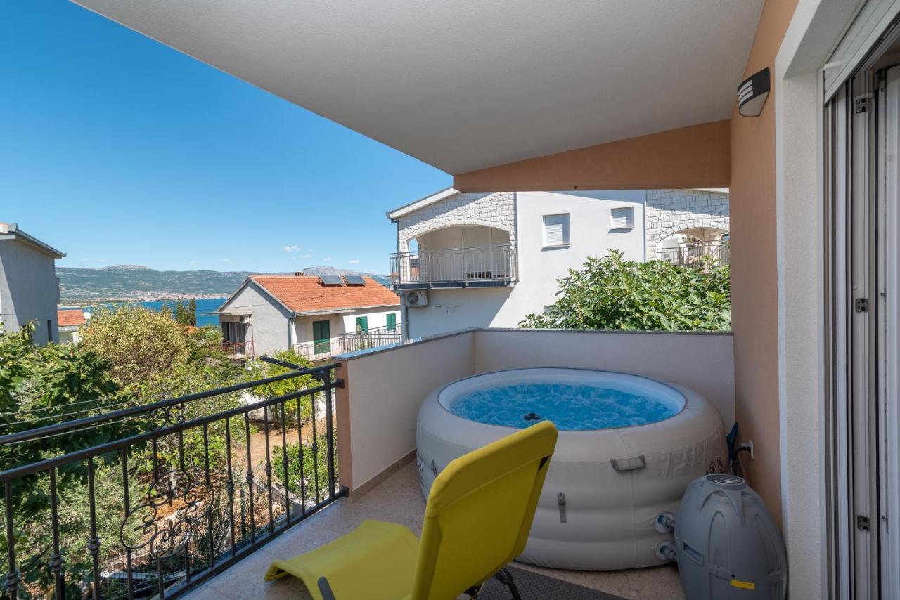 Apartment Gagula With Jacuzzi Trogir Eksteriør bilde