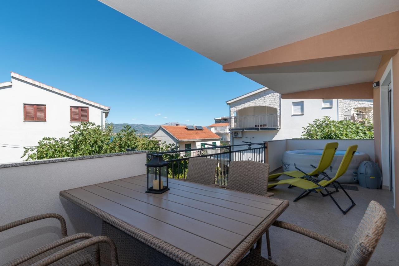 Apartment Gagula With Jacuzzi Trogir Eksteriør bilde